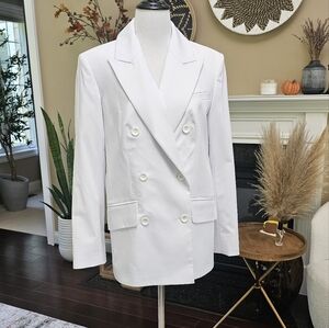 L'Academie White Double-breasted Blazer